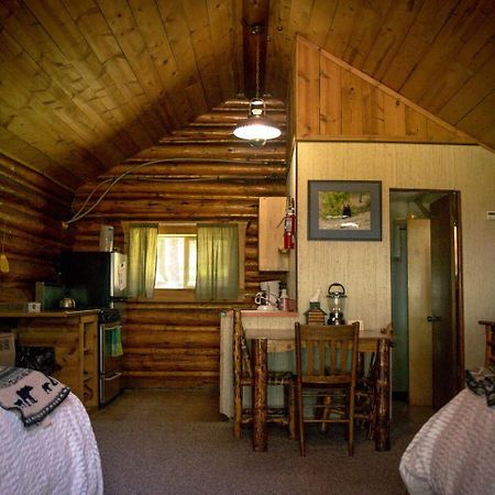 Silver Gate Lodging Cooke City Exteriör bild