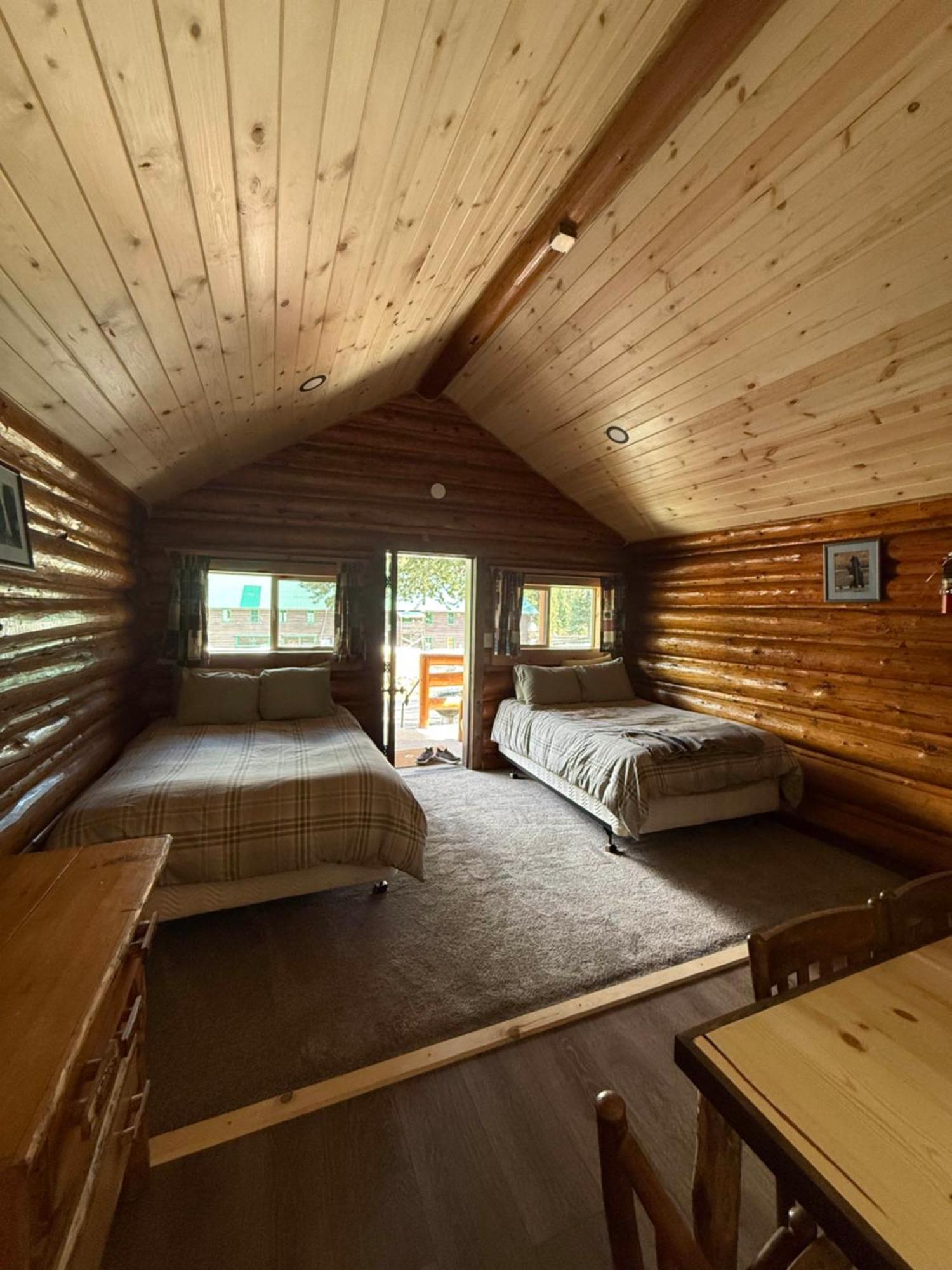 Silver Gate Lodging Cooke City Exteriör bild
