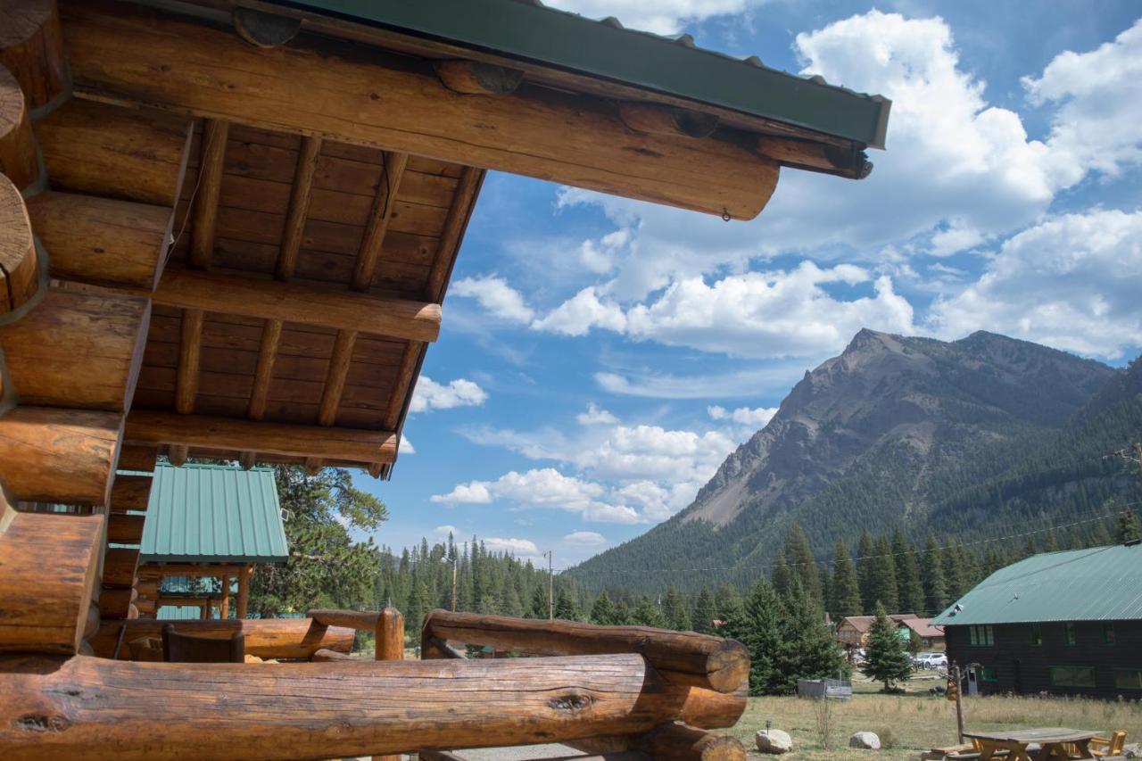 Silver Gate Lodging Cooke City Exteriör bild