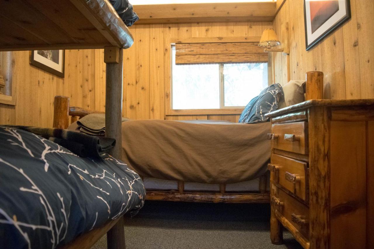 Silver Gate Lodging Cooke City Exteriör bild