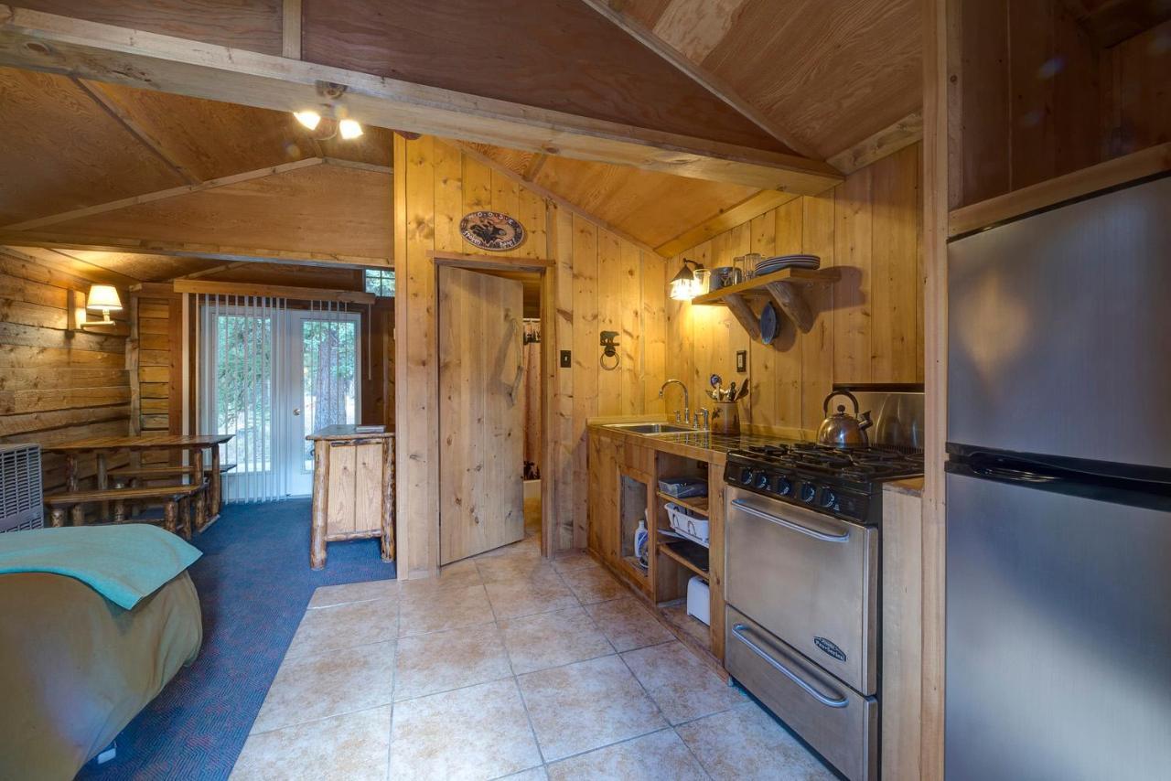 Silver Gate Lodging Cooke City Exteriör bild