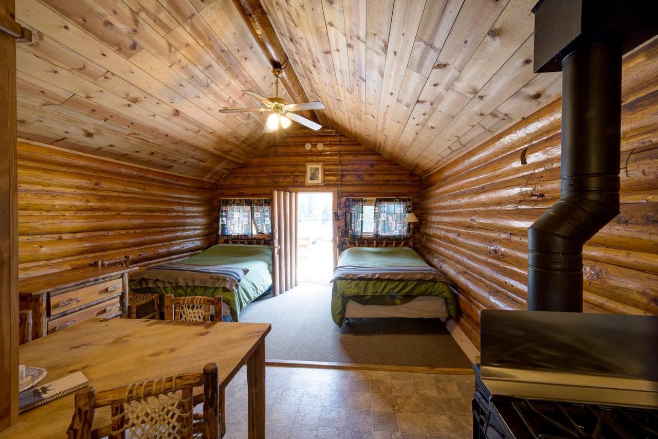 Silver Gate Lodging Cooke City Exteriör bild