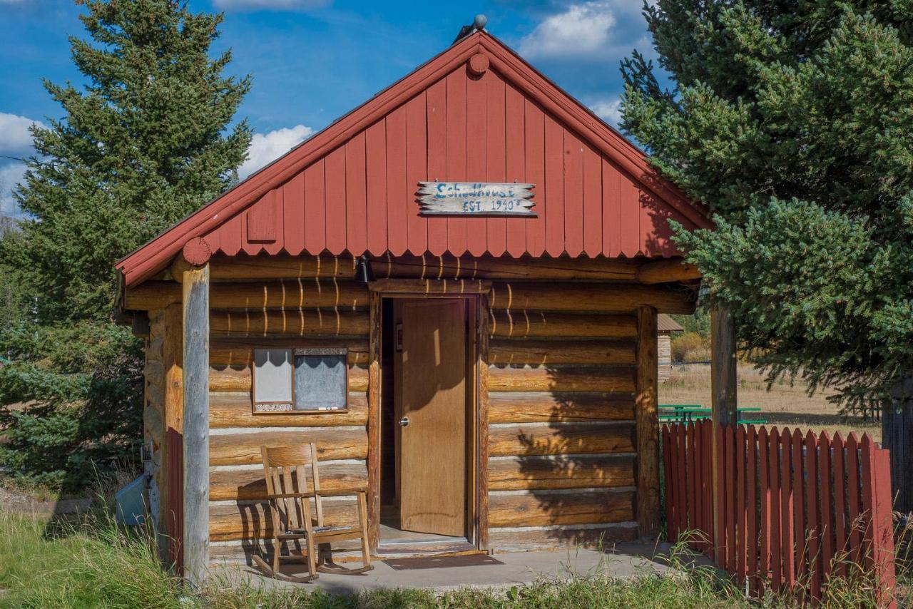 Silver Gate Lodging Cooke City Exteriör bild